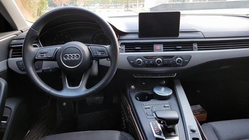 济宁19年奥迪A4L4