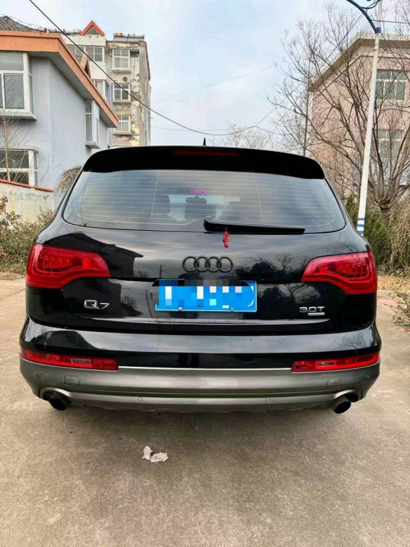 枣庄12年奥迪Q76