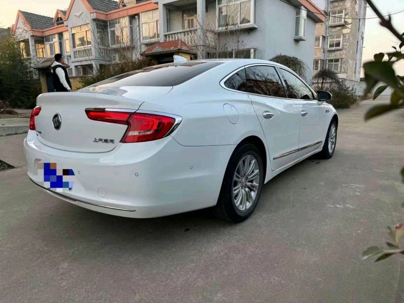 枣庄17年别克君越4