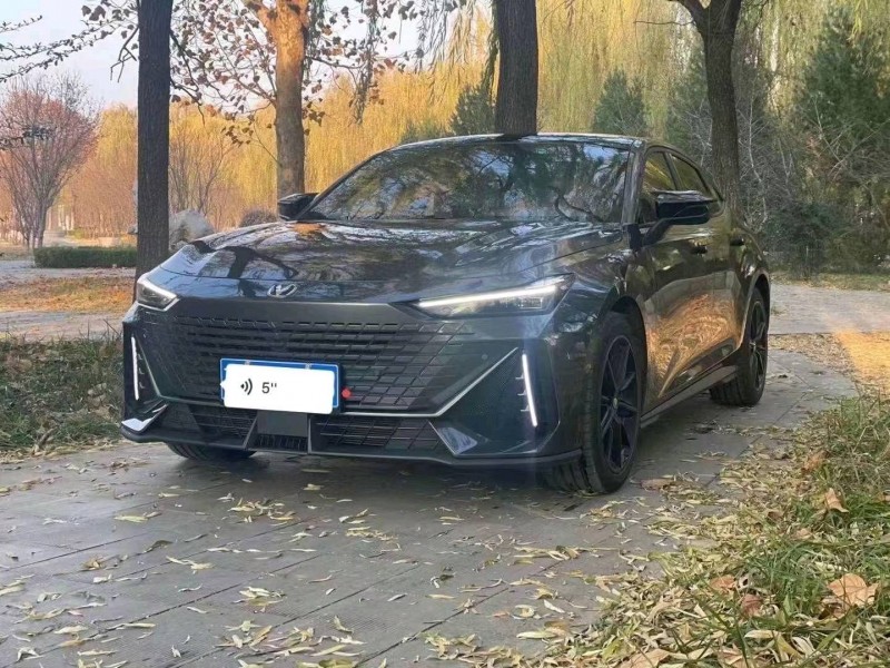 东营22年长安汽车UNI-V2