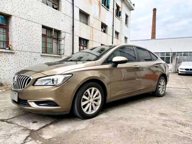 嘉兴15年别克威朗3