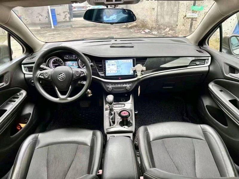 嘉兴15年别克威朗5