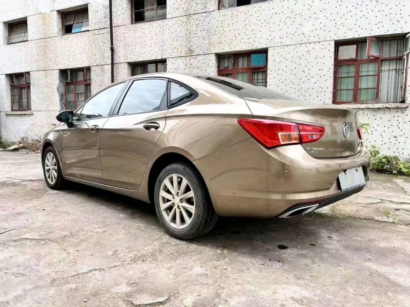 嘉兴15年别克威朗7