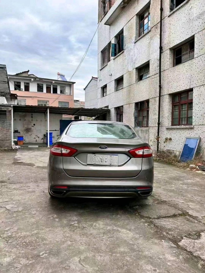 嘉兴14年福特蒙迪欧9