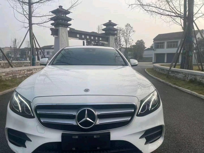 徐州17年奔驰E1