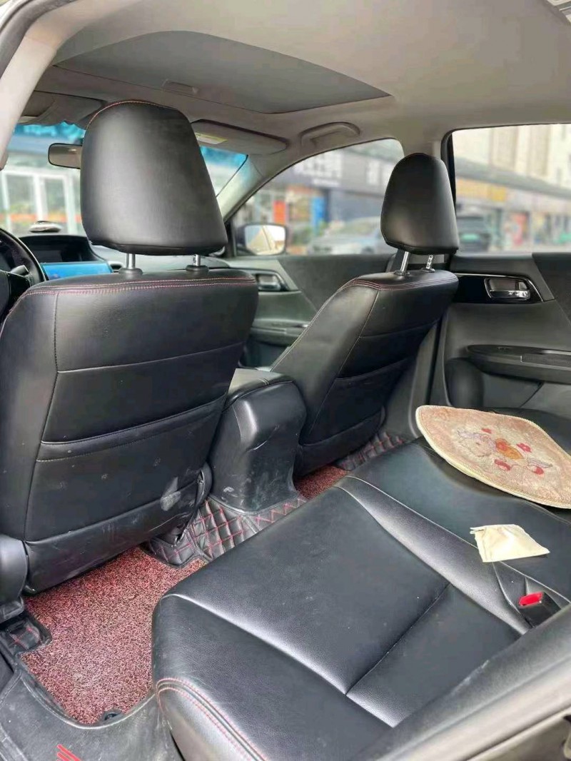 枣庄16年本田雅阁4