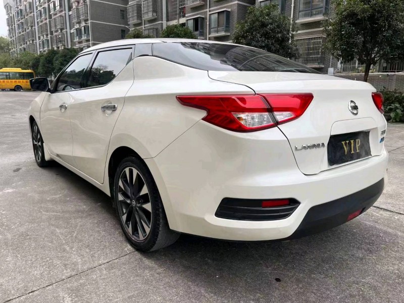 衡陽22年日產藍鳥4