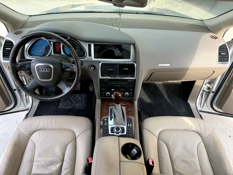 济宁08年奥迪Q77