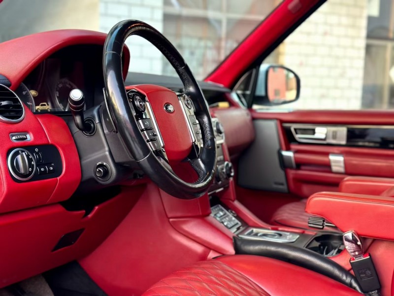 济宁14年路虎发现5