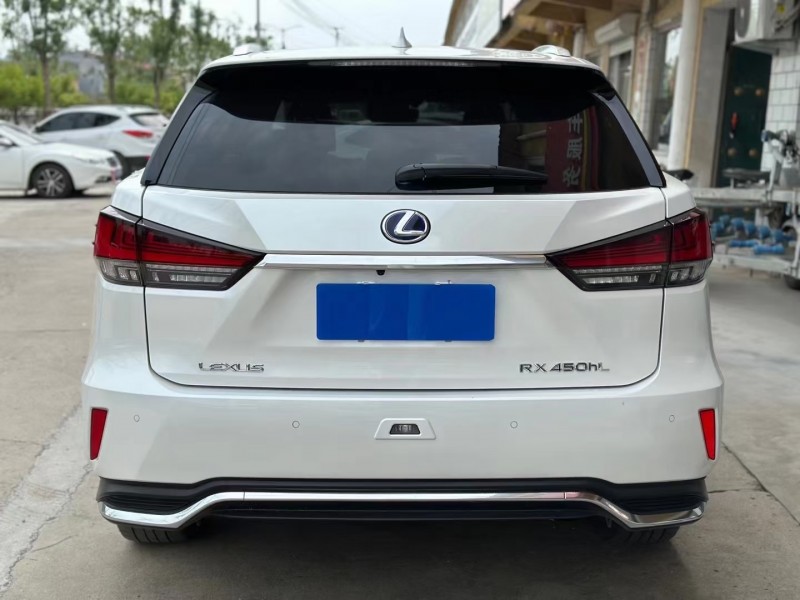 济宁21年雷克萨斯RX9