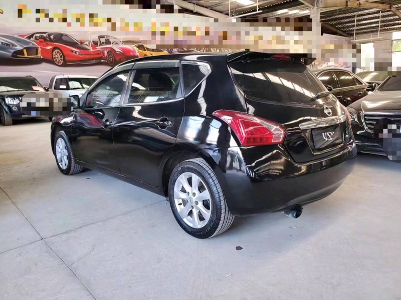 济宁14年日产骐达8