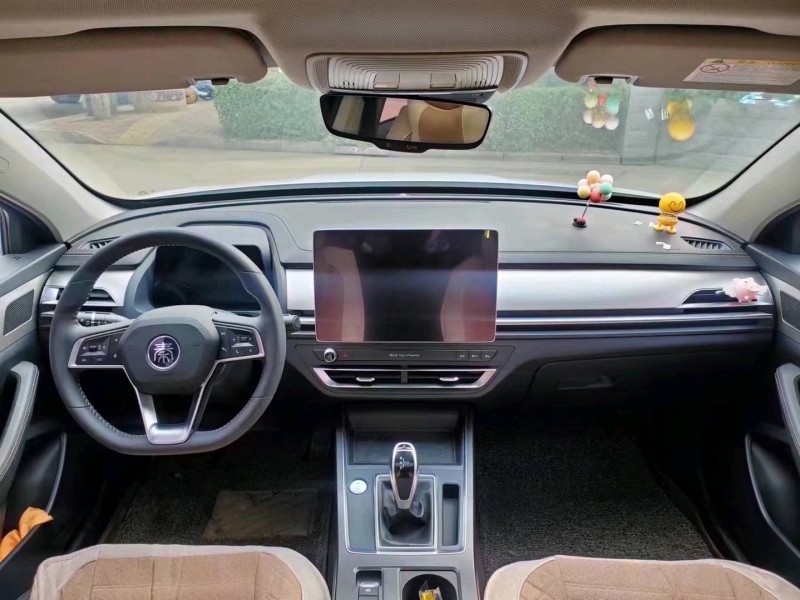 济宁19年比亚迪宋4