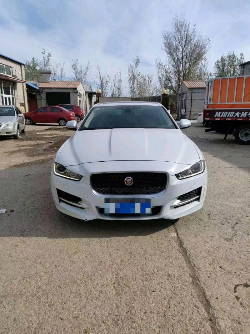济南16年捷豹XE1