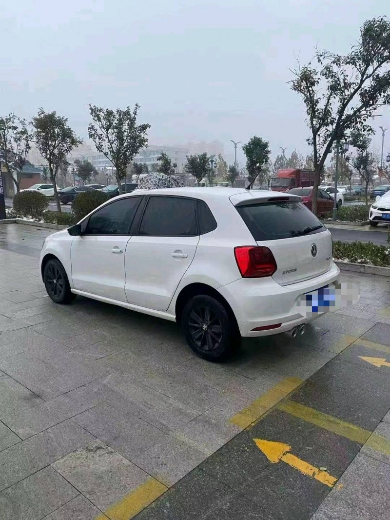 济南16年大众polo6