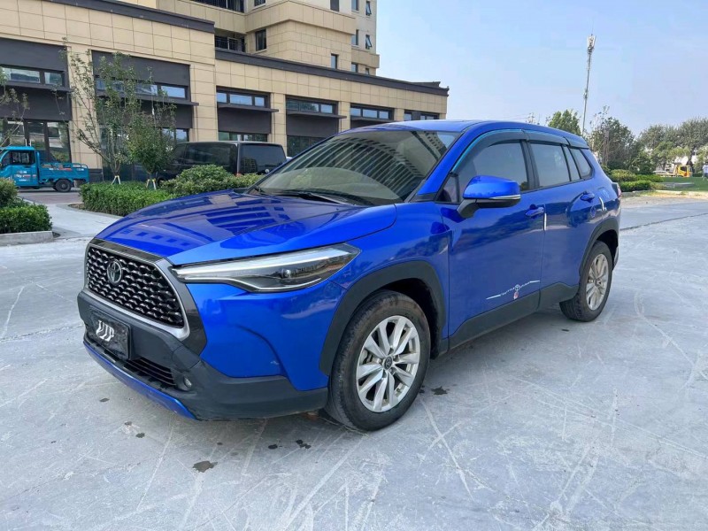 济宁22年丰田锐放3