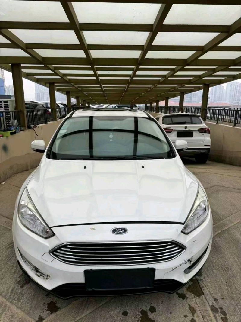 常州16年福特福克斯1