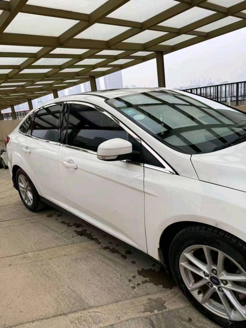 常州16年福特福克斯2