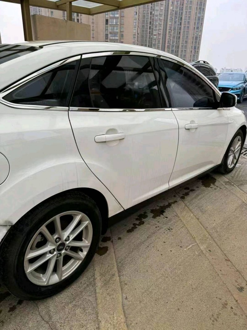 常州16年福特福克斯4