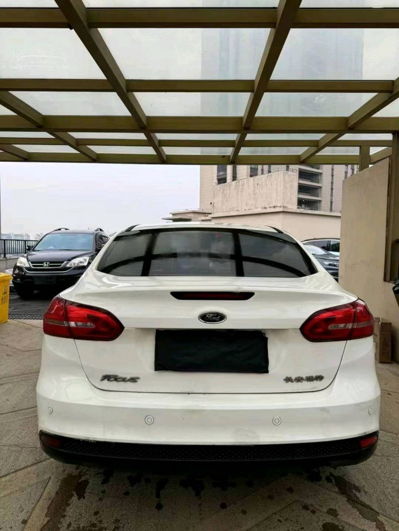 常州16年福特福克斯6