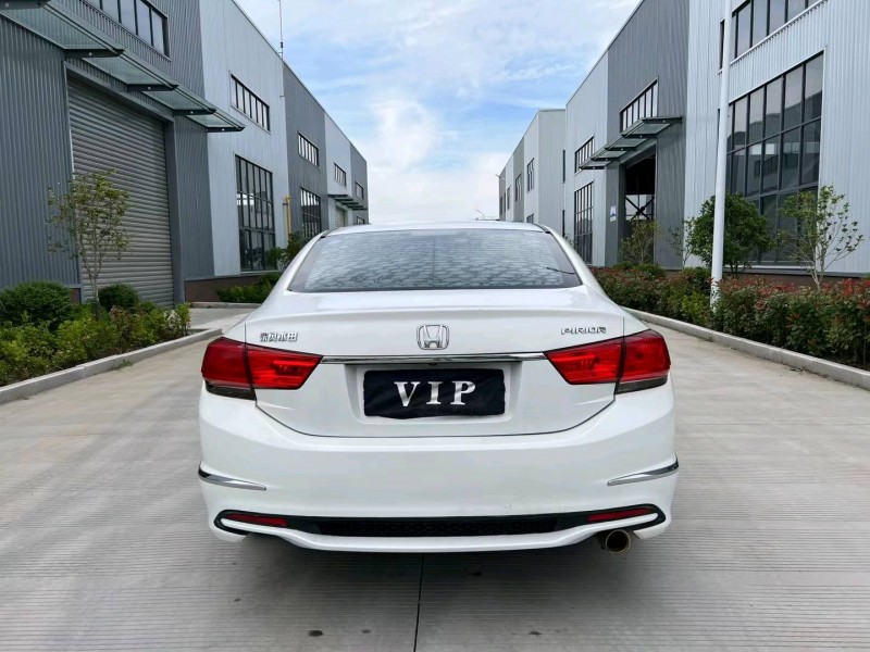 徐州16年本田思铂睿8