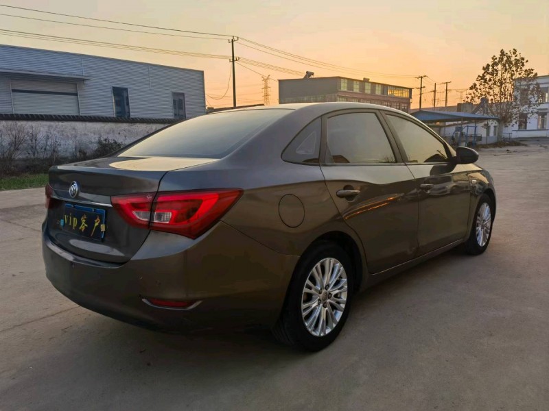 徐州16年别克英朗7