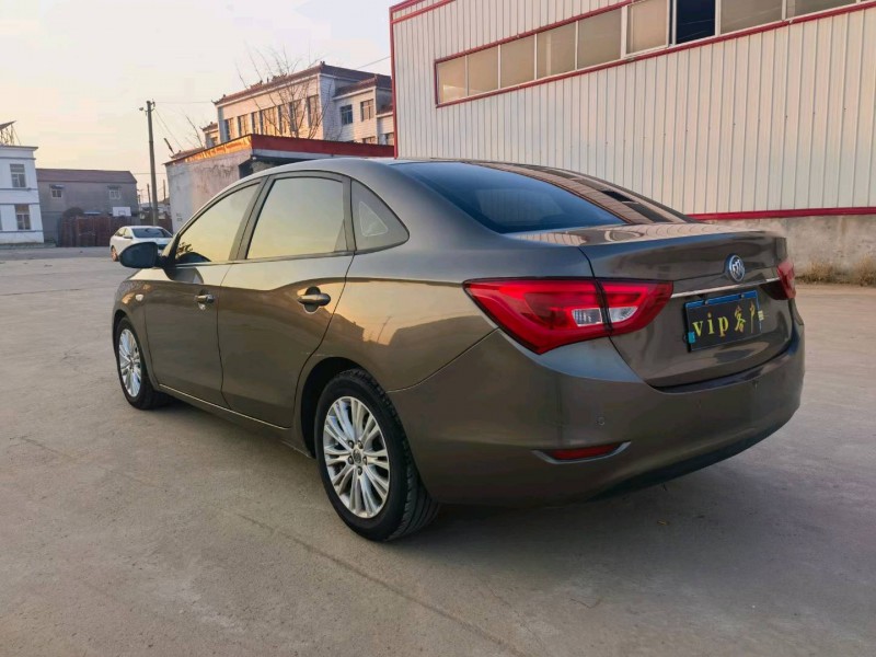 徐州16年别克英朗8