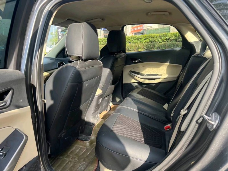 重庆15年福特福克斯8