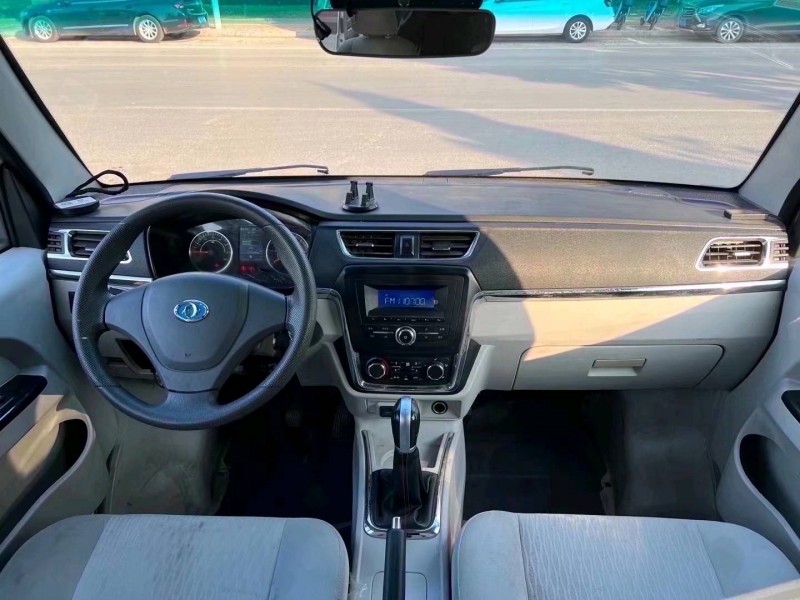 济宁21年东风御风5