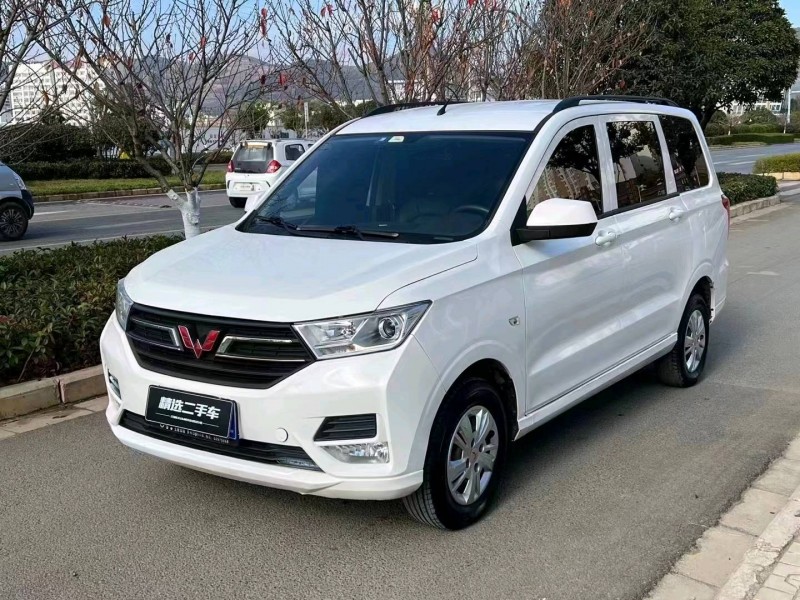 鶴壁22年五菱汽車宏光2