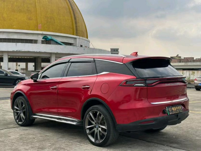 东莞18年比亚迪唐8