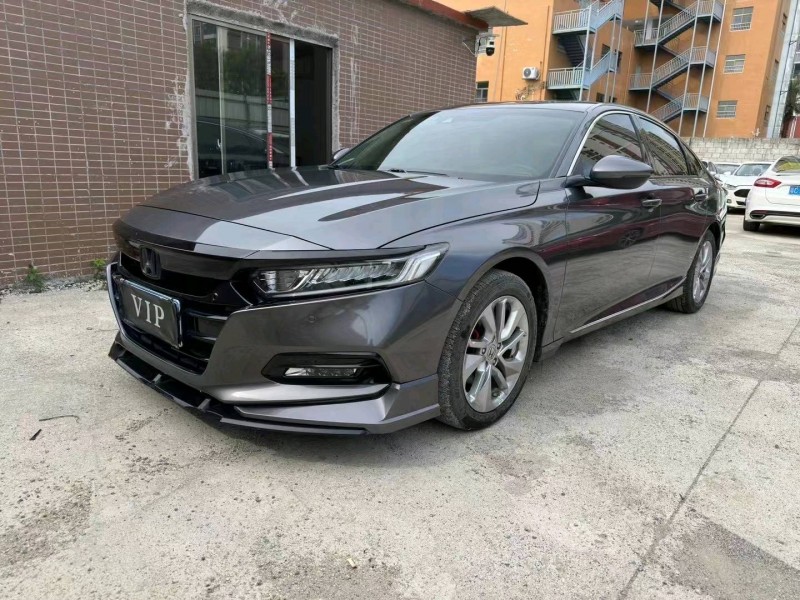 珠海21年本田雅阁2