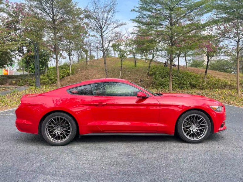 东莞15年福特野马4