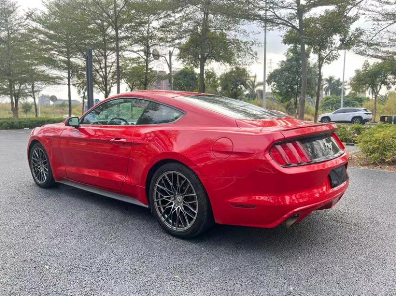 东莞15年福特野马7