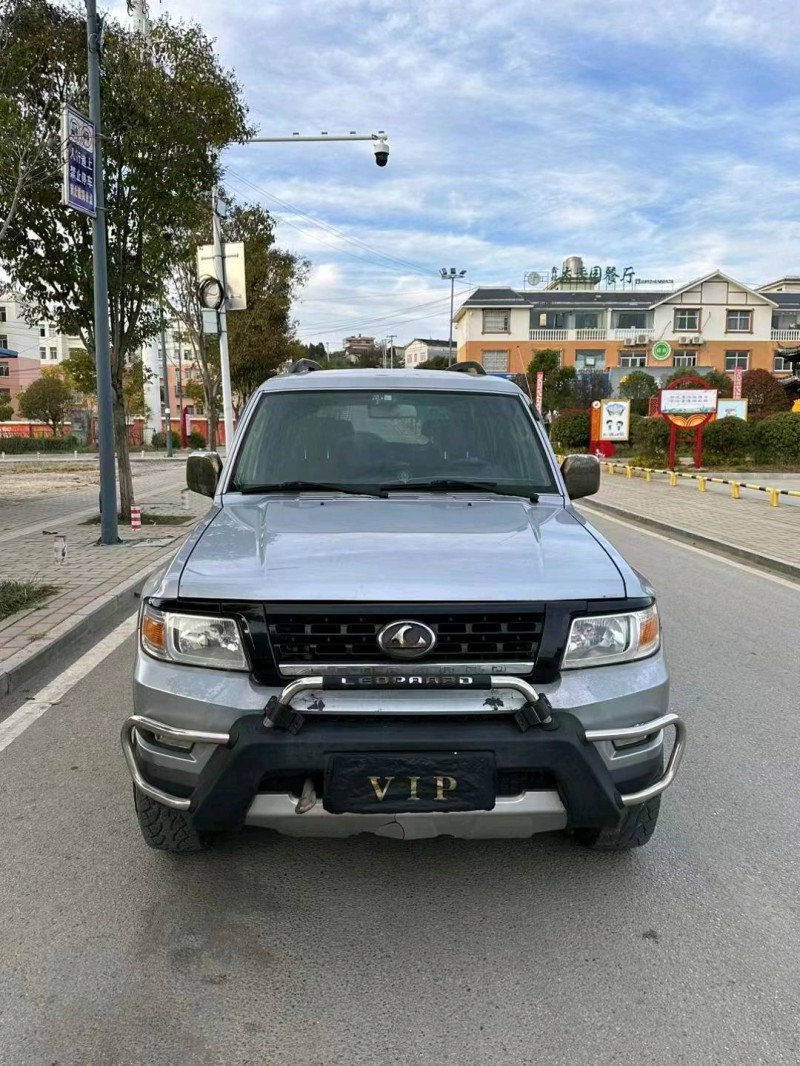 遵義17年獵豹汽車Q61