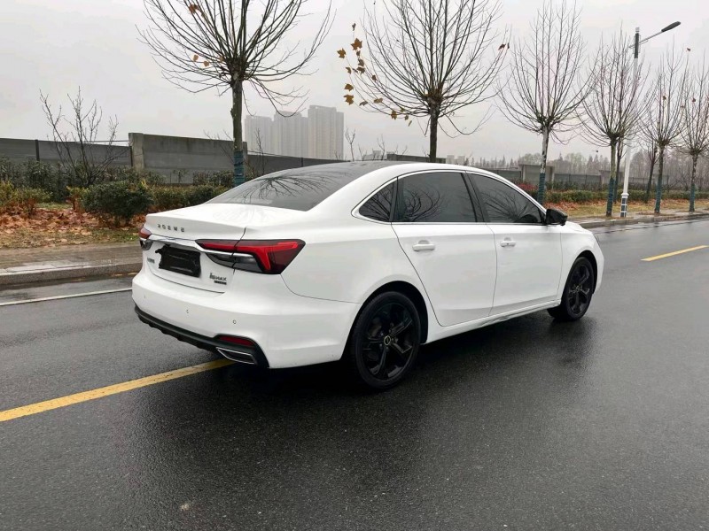 徐州21年荣威i68