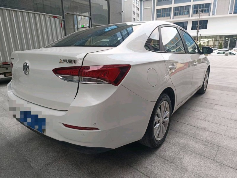 东莞22年别克英朗4