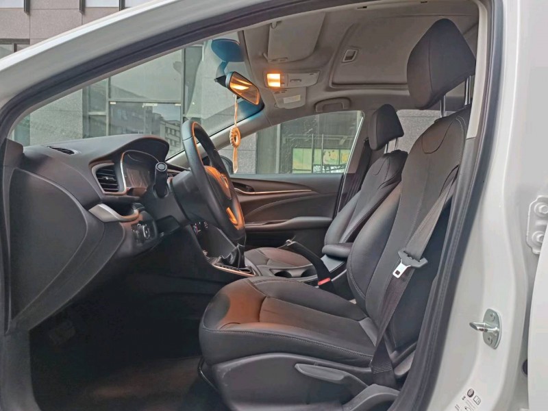 东莞22年别克英朗8