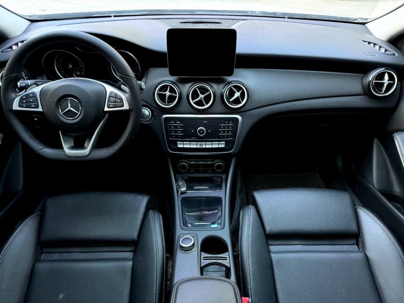 济宁19年奔驰GLA7