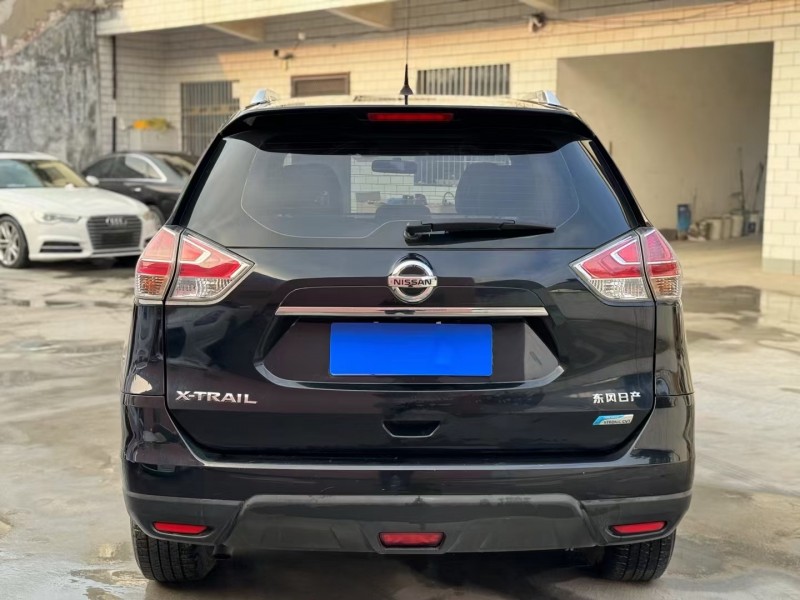 济宁15年日产奇骏9