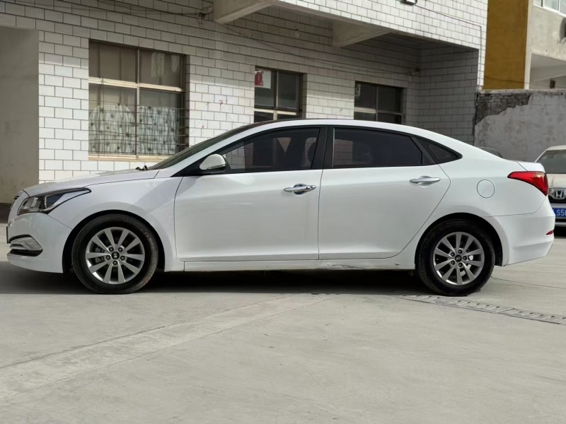 济宁14年现代名图3