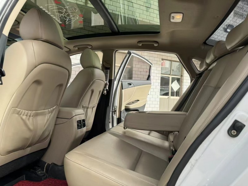 济宁14年现代名图6