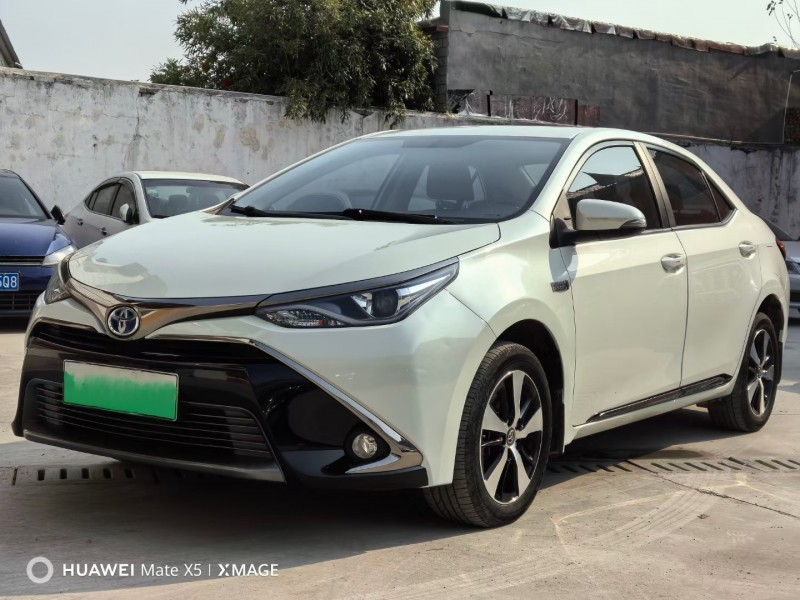 济宁20年丰田雷凌2