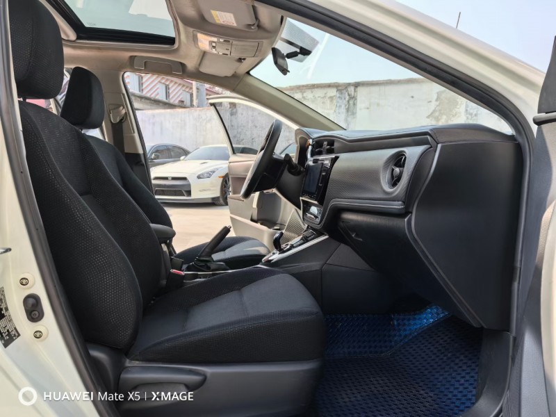 济宁20年丰田雷凌6