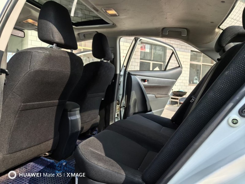 济宁20年丰田雷凌7