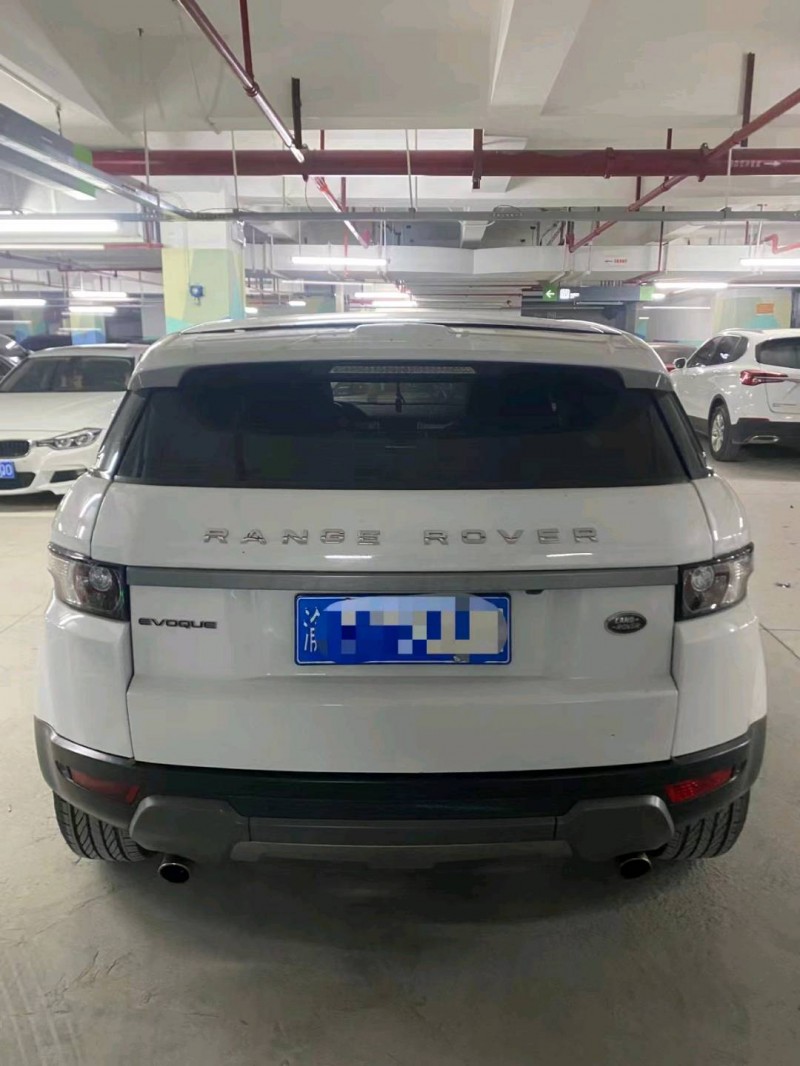 重庆14年路虎极光2