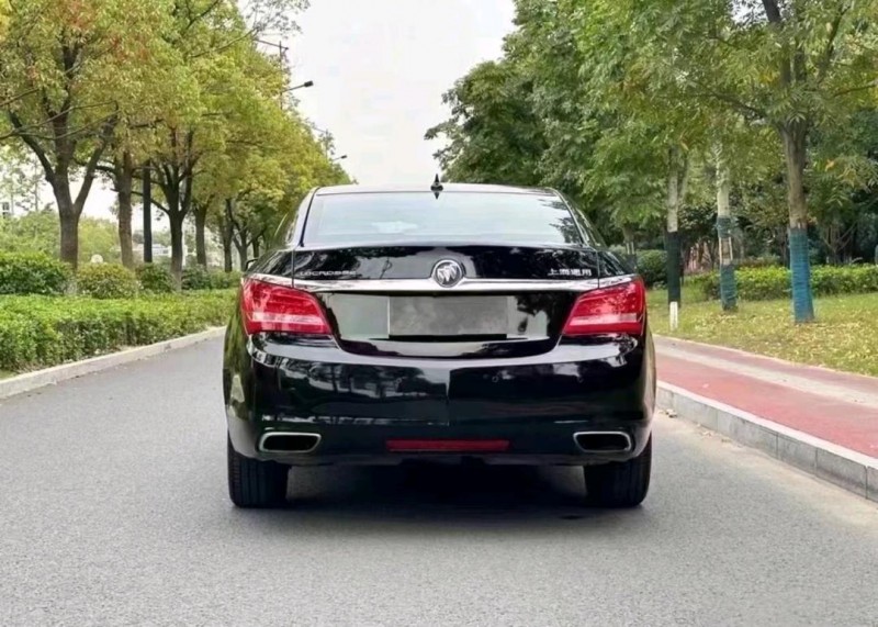 深圳15年别克君越2