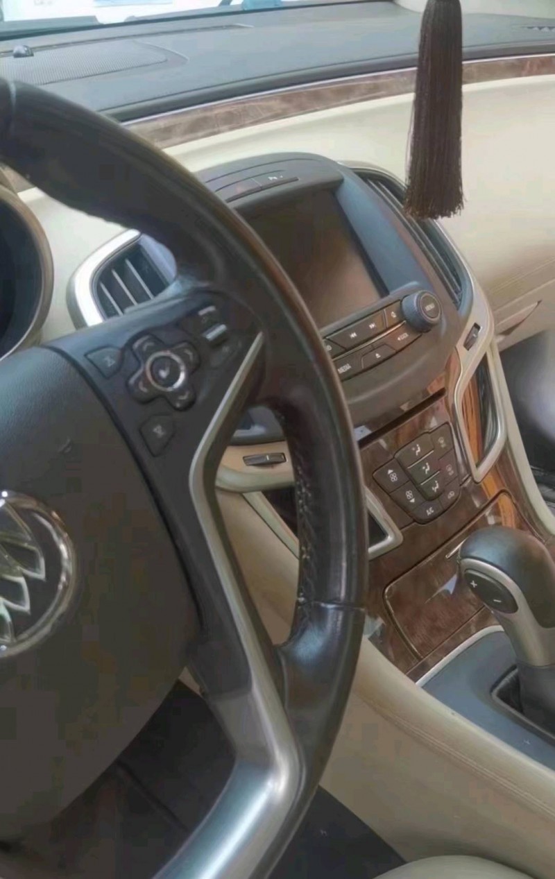 深圳15年别克君越4