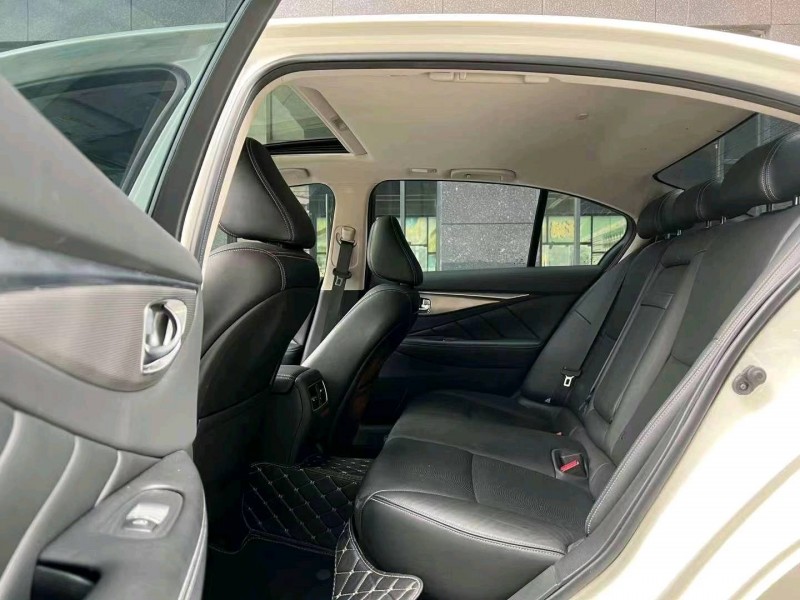 東莞20年英菲尼迪Q50L8