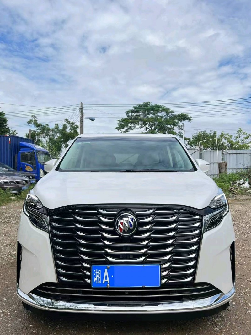 广州23年别克GL81