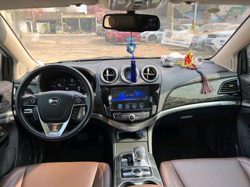 广州16年比亚迪唐5